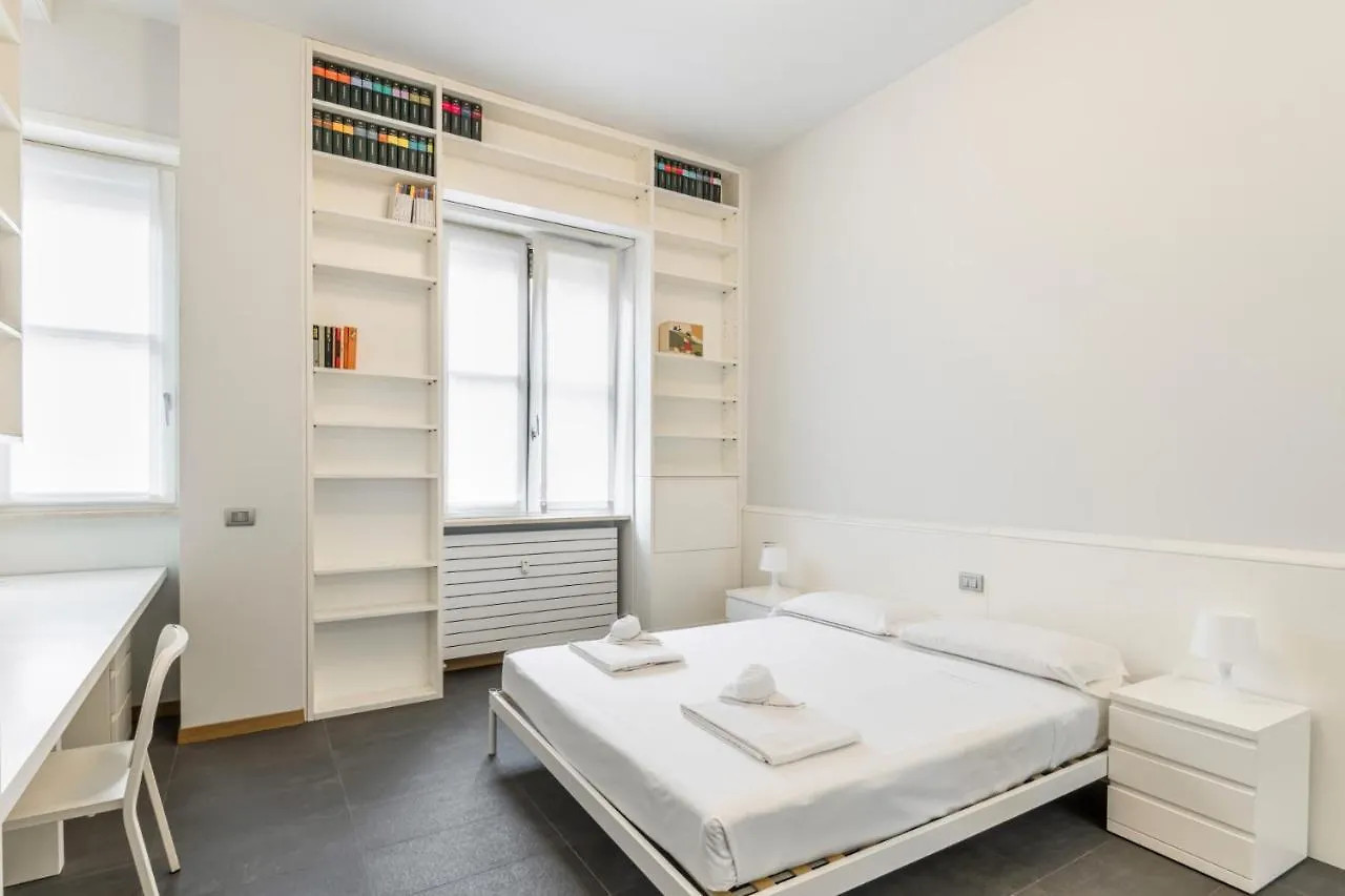 Easylife - Elegante Dimora Due Passi Dal Duomo Lägenhet Milano