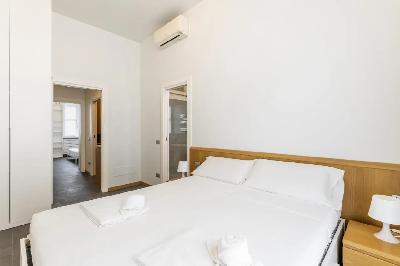 Easylife - Elegante Dimora Due Passi Dal Duomo Lägenhet Milano