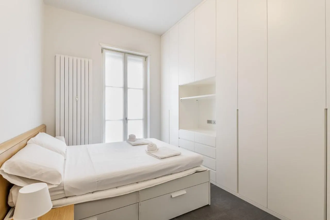 Easylife - Elegante Dimora Due Passi Dal Duomo Lägenhet Milano